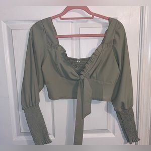 Green long sleeve cropped top